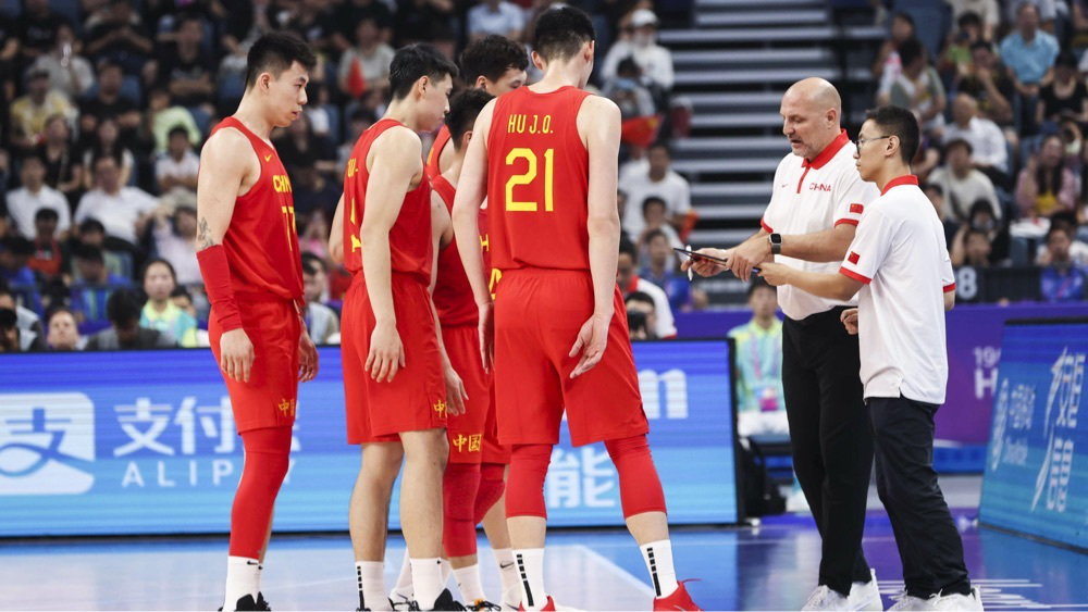 菲律宾男篮绝杀日本男篮，波特一己之力扛起全队