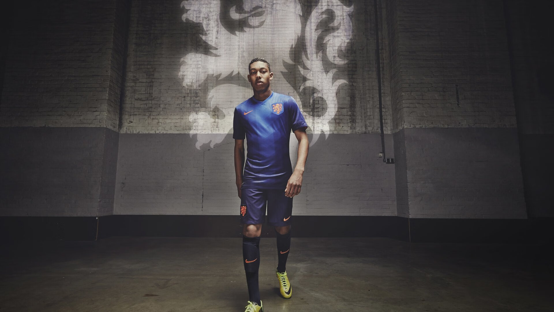 IM体育世界杯2026-加维掌控全局，拜仁对阵加纳一役中的战术核心与比赛走势解析