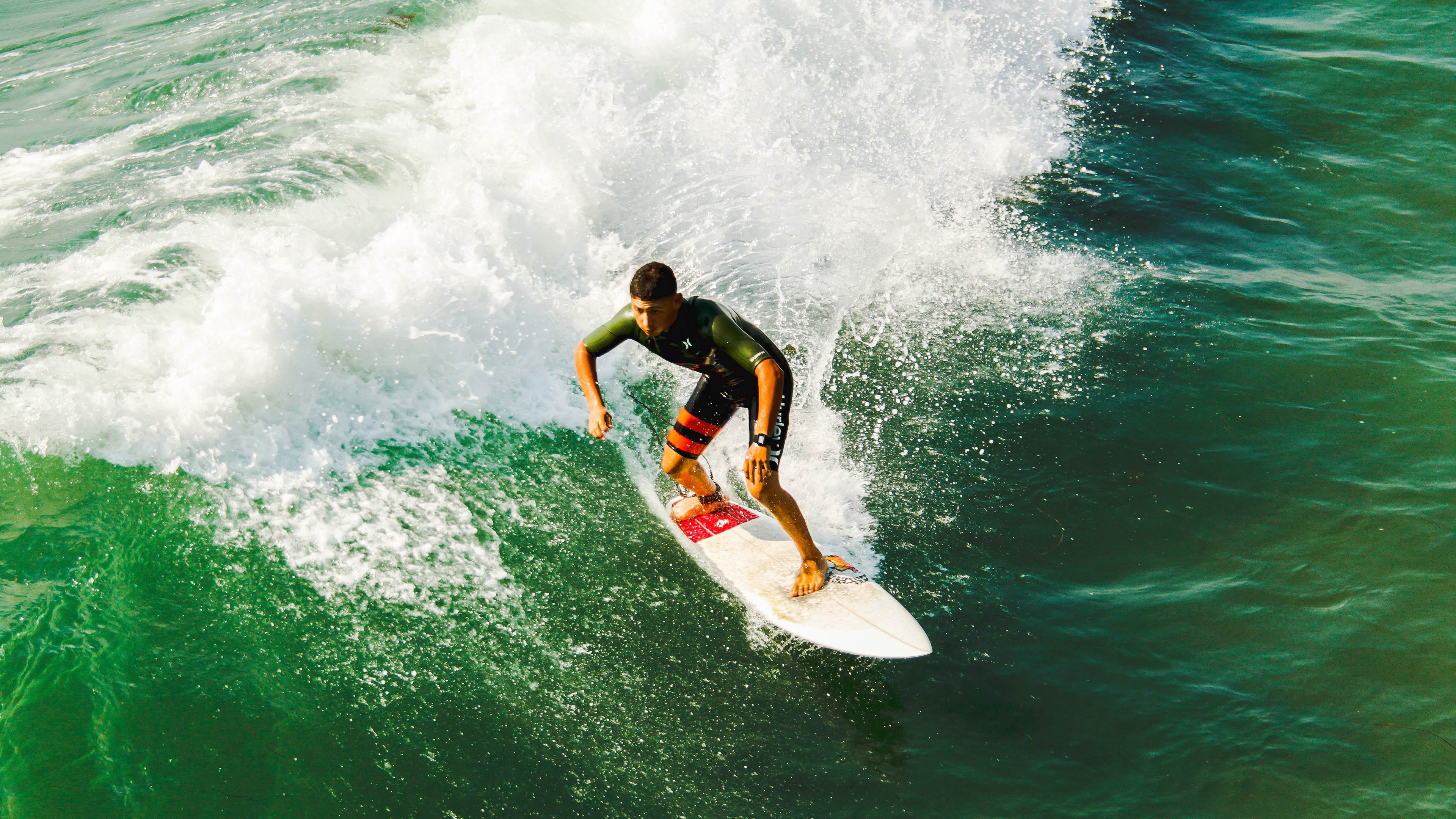 IM体育在线注册-黄喜灿点燃赛场，摩纳哥踏平摩洛哥，一场唯一性的足球叙事